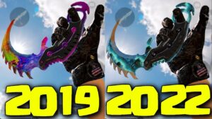 Inspecting ALL 35 Karambit skins in Call of Duty Mobile