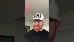 Call of Duty Warzone Hacker says Aim Assist is CHEATING 🤔 | Controller vs. Mouse & Keyboard Gamers