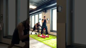 When you think you’re still in call of duty #fitnesshumor #gymlife #gymfails #fitness #gymhumor