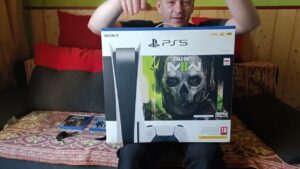 PlayStation 5 Call of Duty: Modern Warfare II bundle - Unboxing