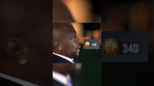 ENQUANTO ISSO NO CALL OF DUTY MOBILE #shorts #shorts_video