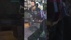 Know when to quickly switch to handgun - Call of Duty MW II - GUN FIGHT #cod #mw2