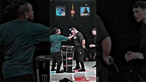 What is your favorite game? 🤔 Free Fire Vs Call Of Duty #freefire #vs #callofduty #shorts #short