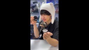 Call of Duty: Warzone Mobile - Transforming Ghost into an Action Figure