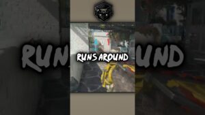 This Guy runs around with a Knife on Call Of Duty 😳